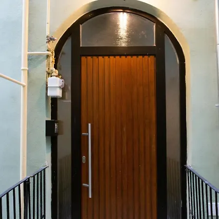 شقة Savoya Apartment, Old Town *